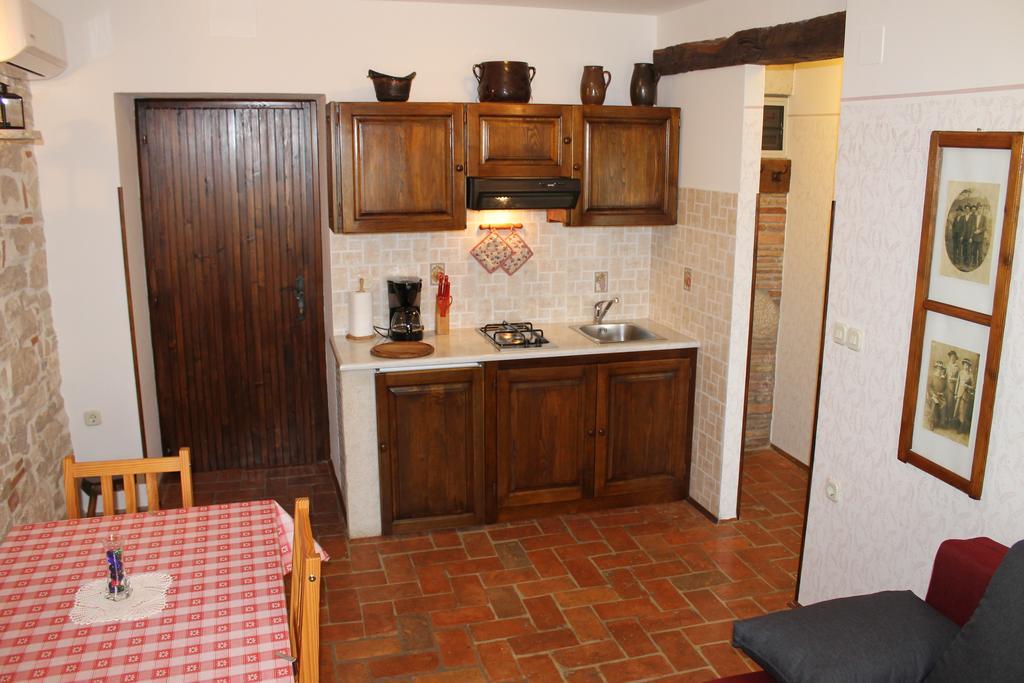 Apartments Mestri Grožnjan Zewnętrze zdjęcie