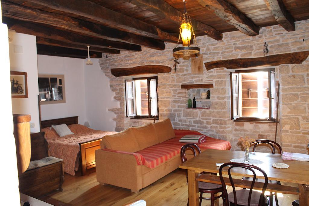 Apartments Mestri Grožnjan Pokój zdjęcie